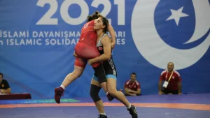 Buse Tosun Çavuşoğlu ve Elit Bir 68 kg Serbest Güreşçinin Kadın Güreş Güç-Kondisyonu