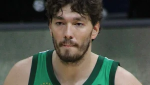 Cedi Osman ve Elit Bir Kanat Oyuncusunun Swing-Forvet Staminası ve Saha Açması