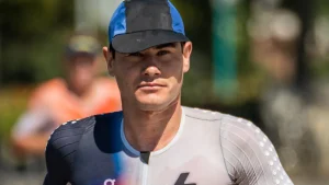 Gustav Iden ve Elit Bir Uzun Mesafe Triatletinin Disiplinler-Arası Geçiş Ekonomisi