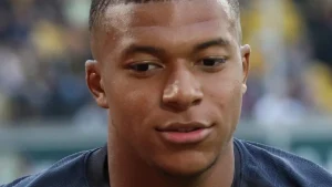 Kylian Mbappé and the Top-End Velocity Profile of an Elite Sprinter-Footballer