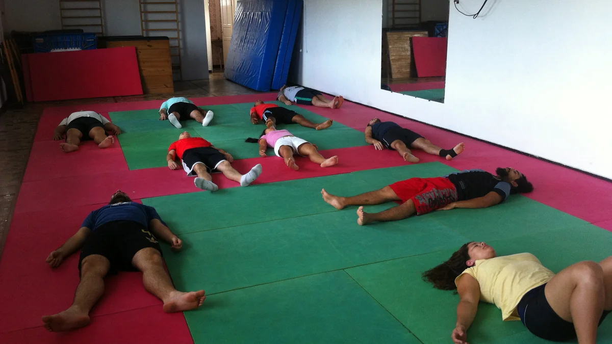 Anti-Inflammatory Nutrition — How Food Manages Recovery and Injury